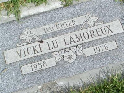 Vicki Lu Lamoreux on Sysoon