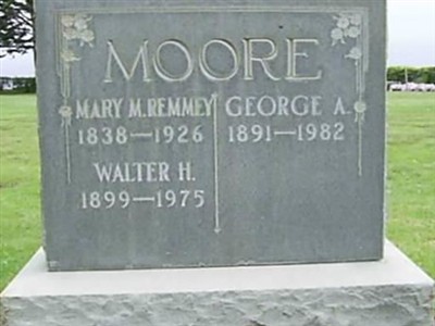 Walter H Moore on Sysoon