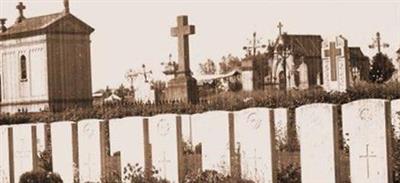 Warloy-Baillon Communal Cemetery on Sysoon