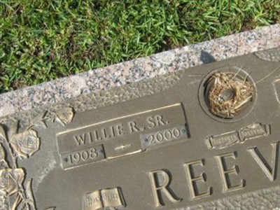 Willie R. Reeves, Sr on Sysoon