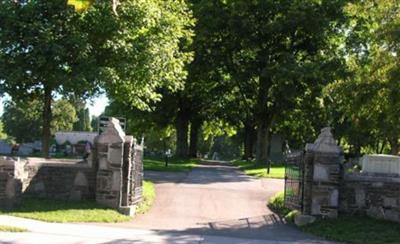 Woodlawn Cemetery on Sysoon