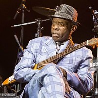 Papi Oviedo on Sysoon