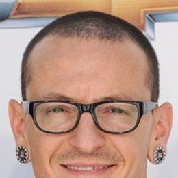 Chester Bennington, Sysoon images Chester Bennington