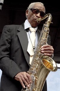 Earle Lavon Freeman Sr. (Von Freeman)