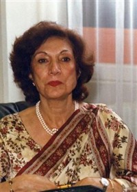Nusrat Bhutto †82 (1929 2011) The Grave [en]