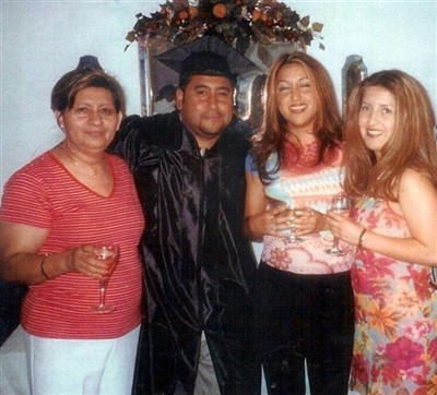 Bertha E Checa on Sysoon