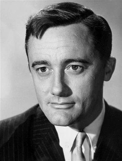 Robert Vaughn on Sysoon